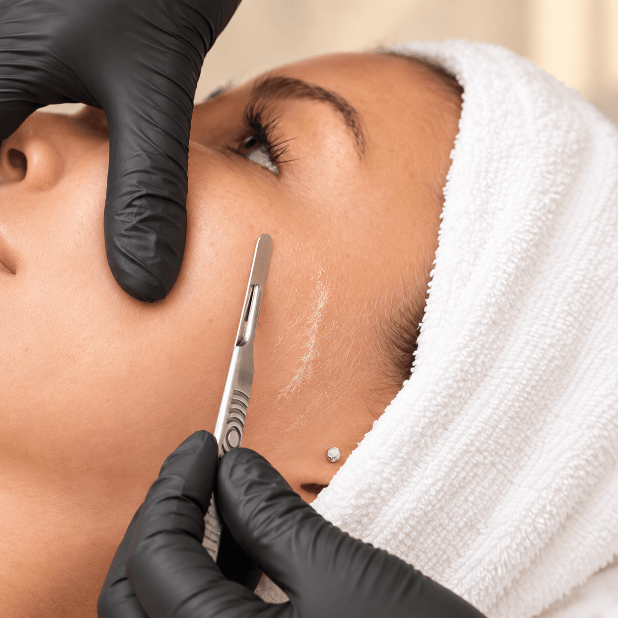 Dermaplaning LED Glow