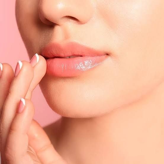 Combo - Limpeza de pele + Design com Henna + Hidratação Labial